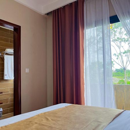 Sky Kenako Hotel Kribi Eksteriør bilde