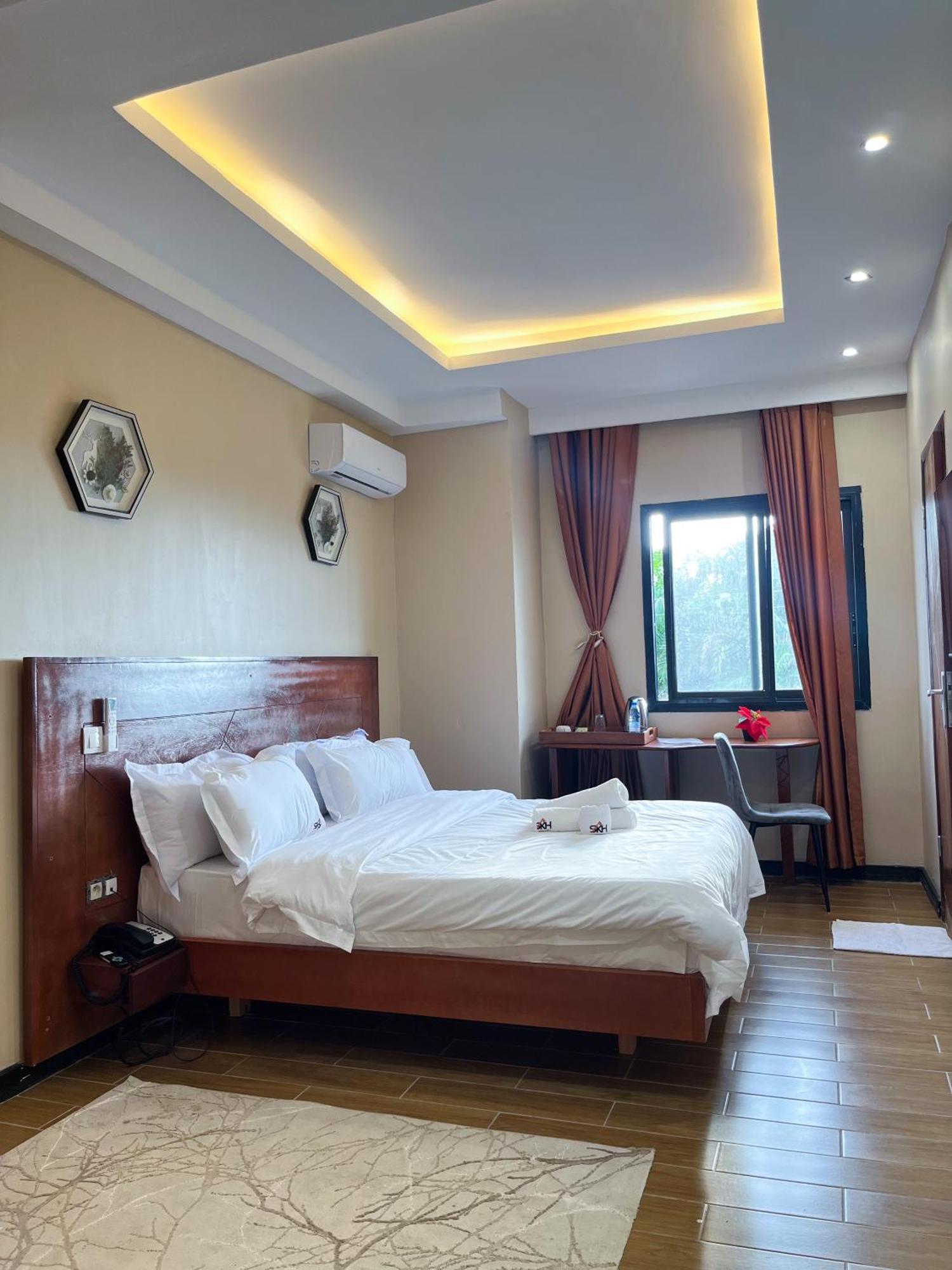Sky Kenako Hotel Kribi Eksteriør bilde