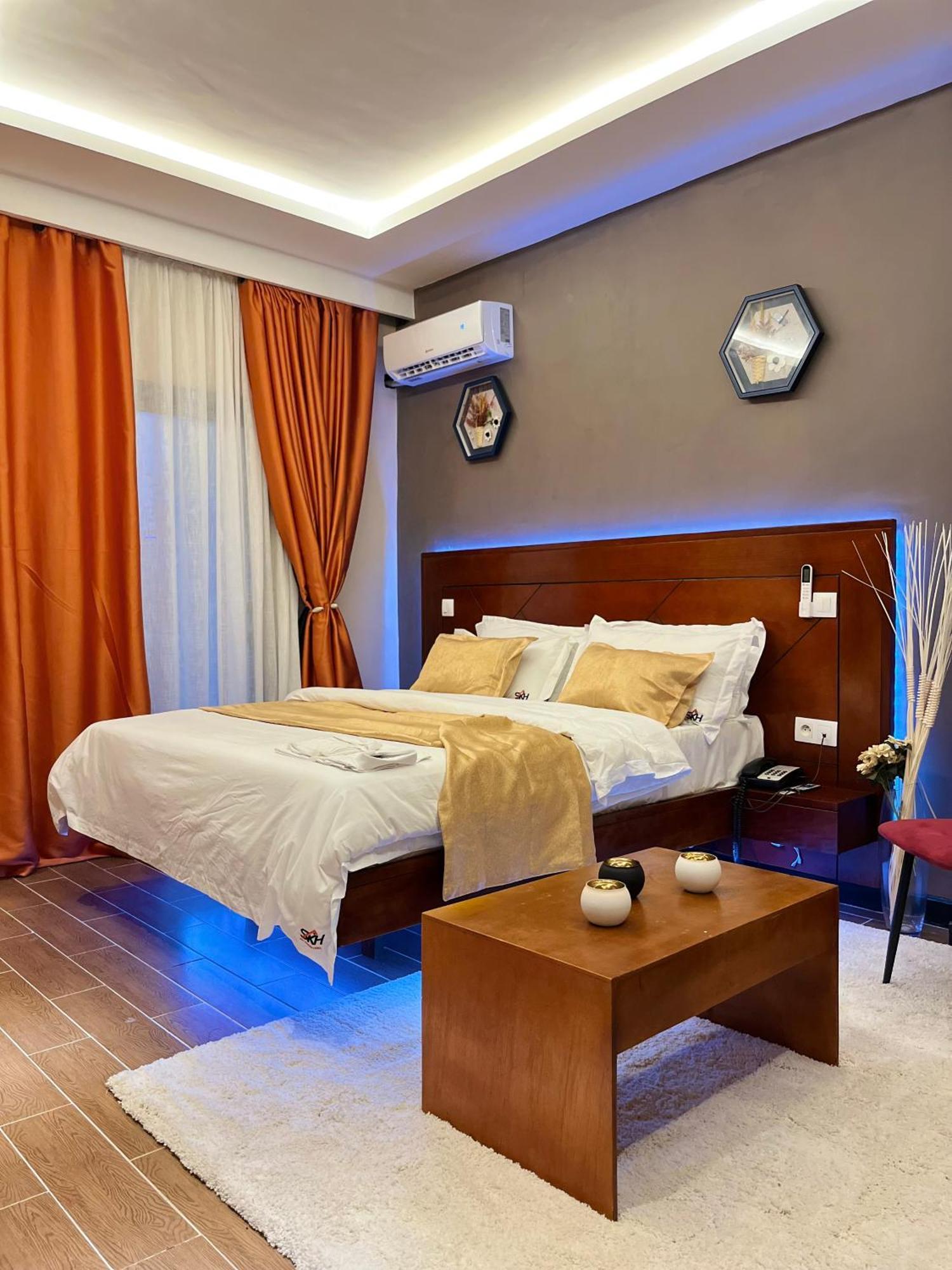 Sky Kenako Hotel Kribi Eksteriør bilde