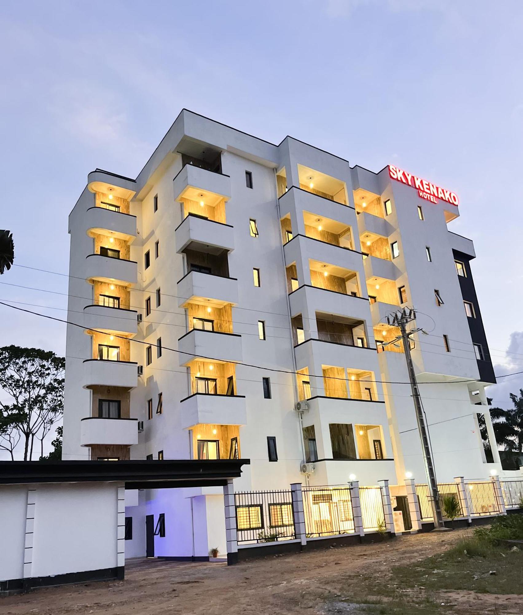 Sky Kenako Hotel Kribi Eksteriør bilde
